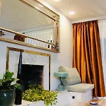 Paris Rooftop Studio At The Residence, * Bantry