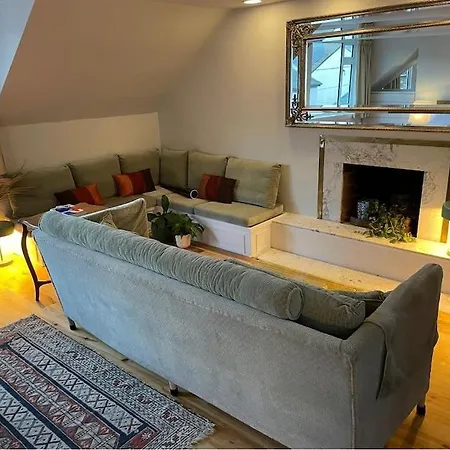 Paris Rooftop Studio At The Residence,