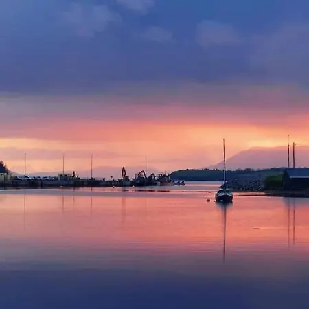 Paris Rooftop Studio At The Residence, Bantry