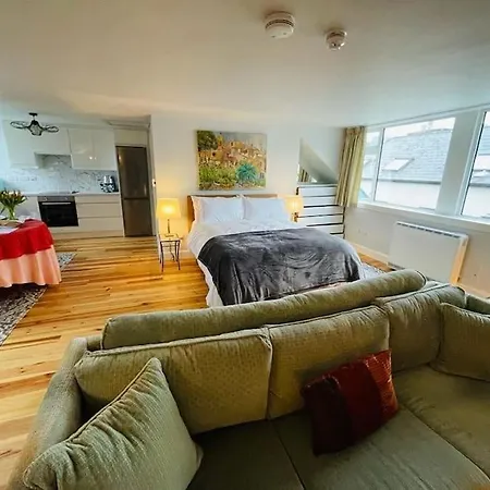 Paris Rooftop Studio At The Residence, * Bantry