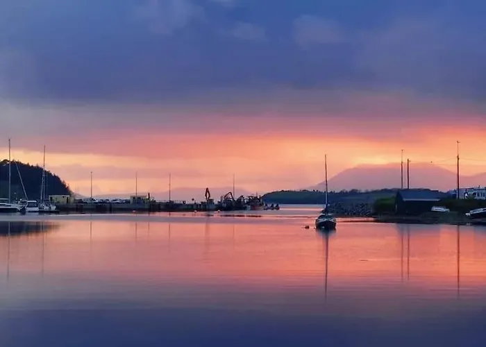 Paris Rooftop Studio At The Residence, Bantry