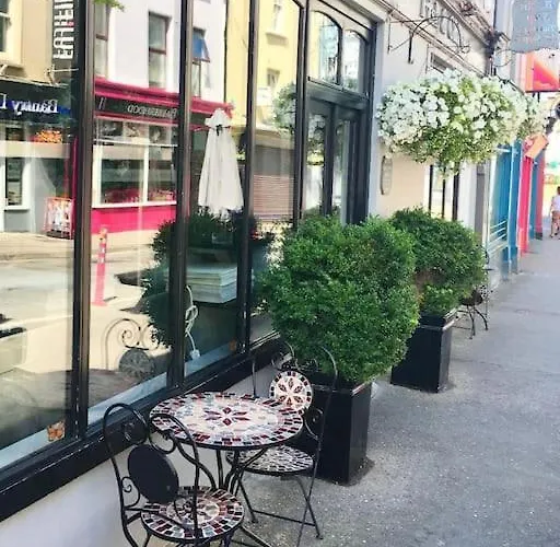 Appartamento Paris Rooftop Studio At The Residence, Bantry