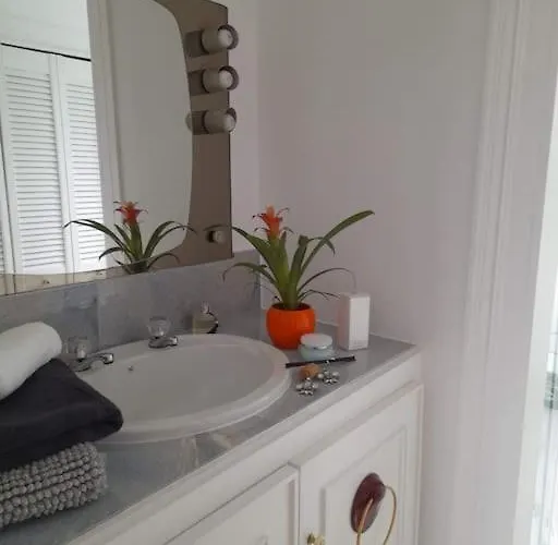 Appartamento Paris Rooftop Studio At The Residence, *